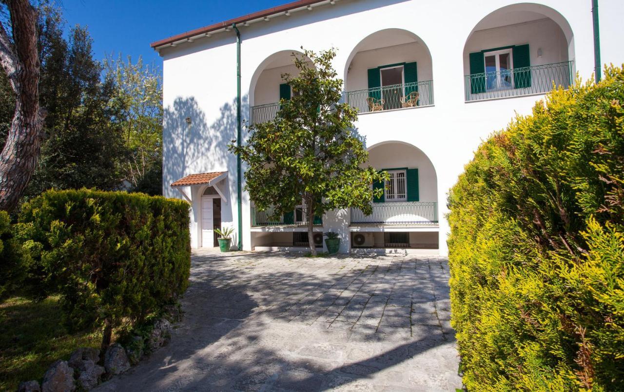 Villa Marta 塔兰托 外观 照片